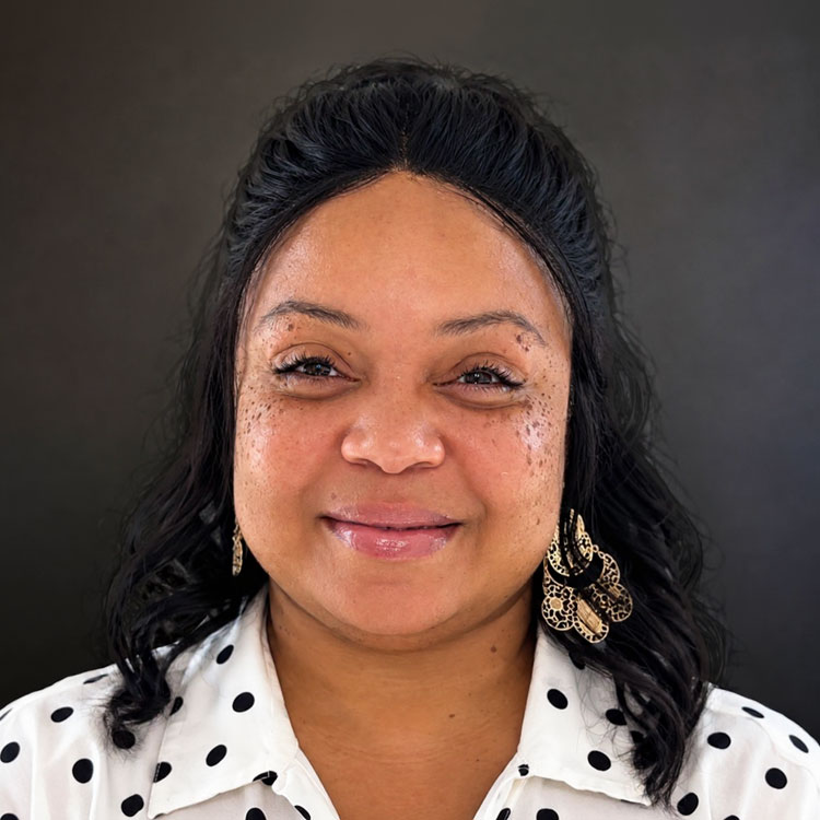 Jennifer McCullers headshot